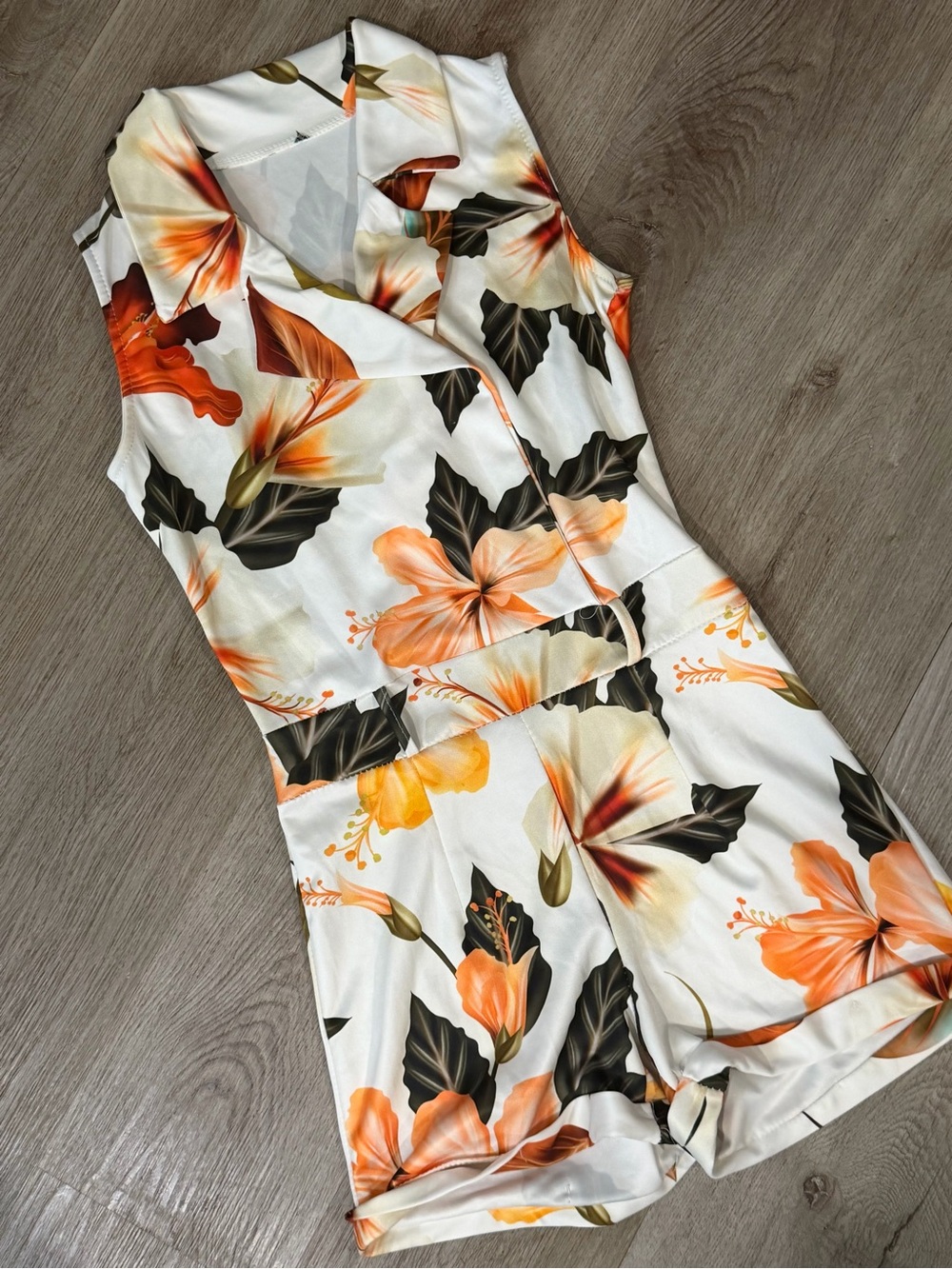 Floral Sleeveless V-Neck Romper in Orange and Cream
